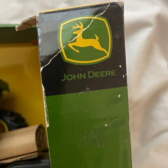 NIB ERTL JOHN DEERE MONSTER TREAD SEMI HAULER W/ UTV GATOR 37584 Learning Curve - Picture 2 of 16